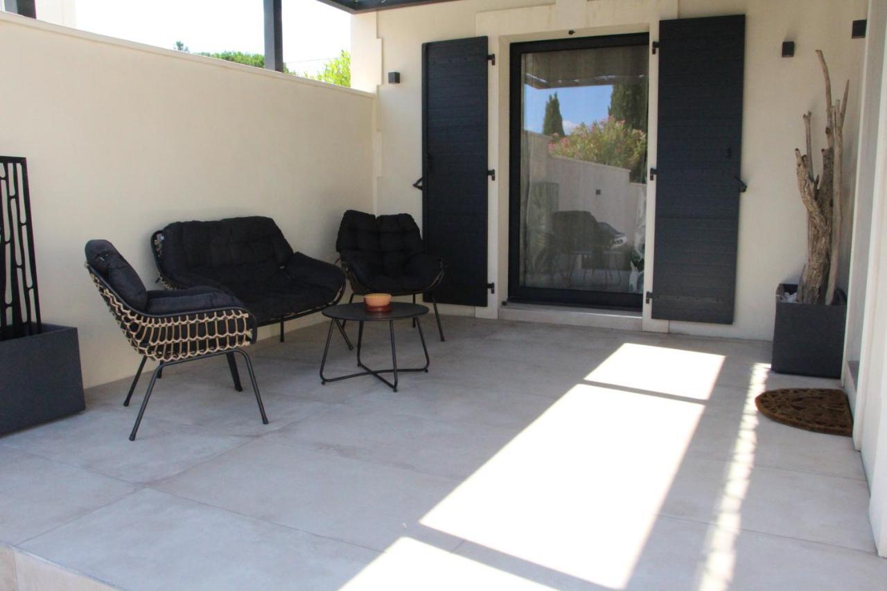 Villa Loft Lou Pitchoun à Saint-Étienne-du-Grès Extérieur photo